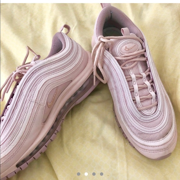 Nike Women’s Air Max Rose Gold - Picture 2 of 4